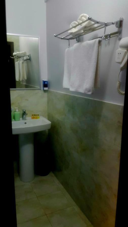 R.Street Hotel Алма Ата Екстериор снимка